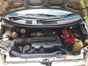 Mitsubishi Minica 2002