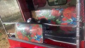 Bajaj RE 2002