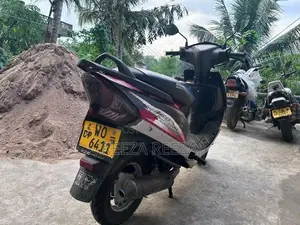 TVS Streak 2011