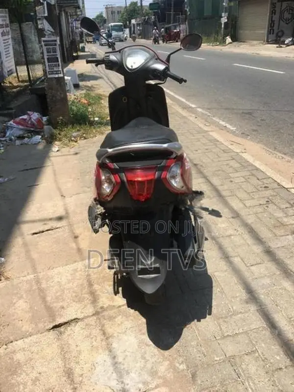 TVS Scooty Zest 2015