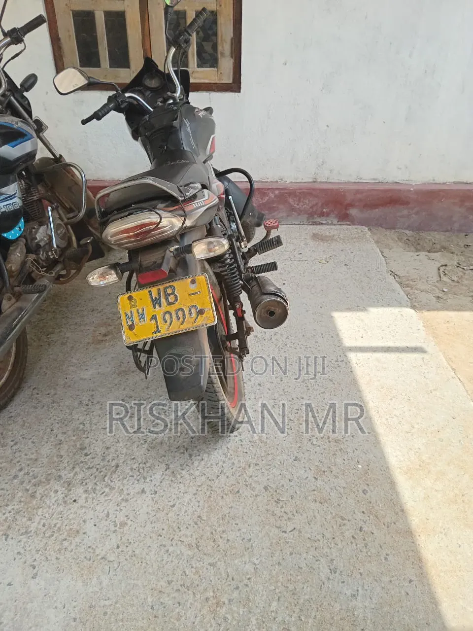 Bajaj Discover 100 2010 Red