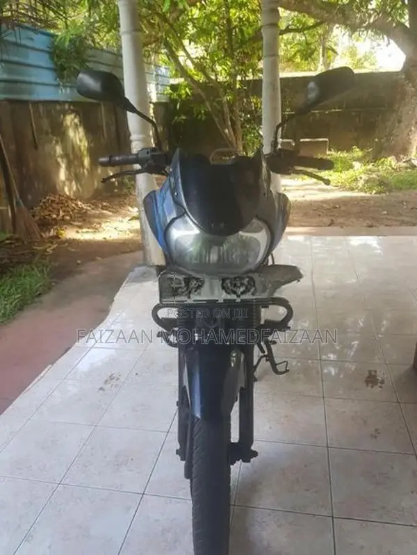 Bajaj Discover 2011