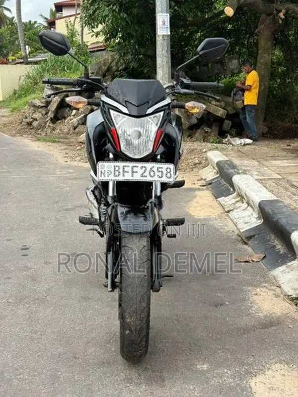 Honda CB Hornet 2017