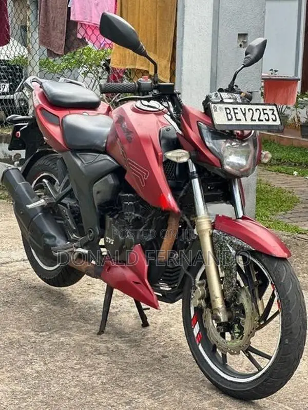 TVS Apache RTR 200 2017