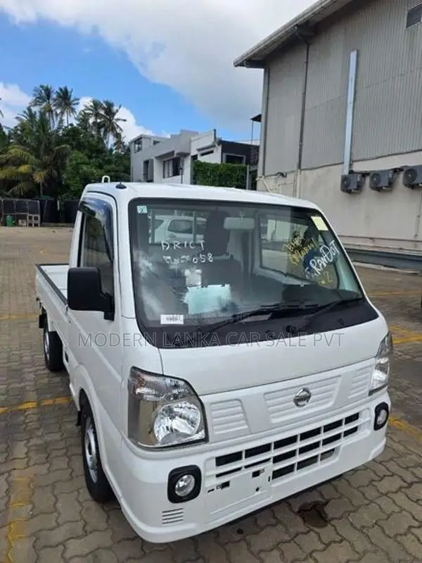 Nissan Clipper Truck 2023