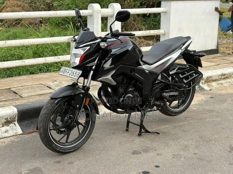 Honda CB Hornet 2017