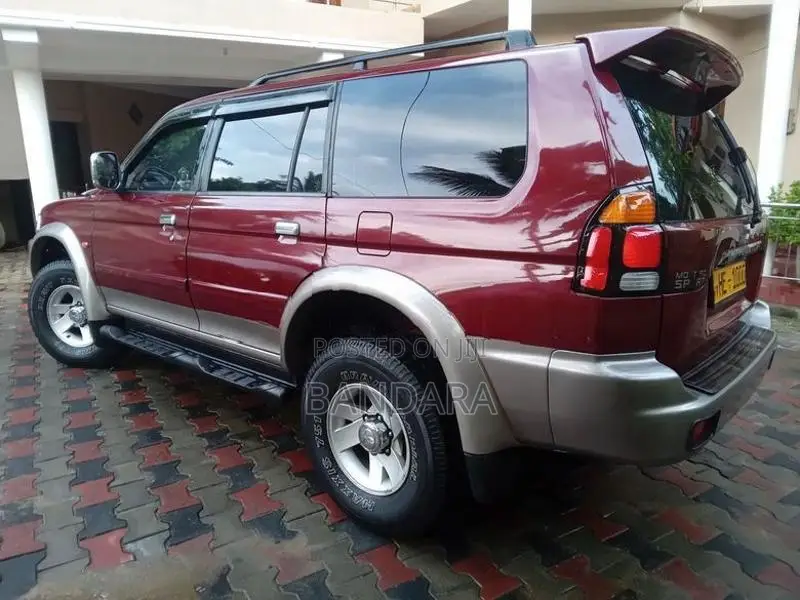 Mitsubishi Montero Sports GLS 2002