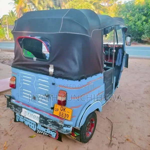 Bajaj 4 Stock 2007