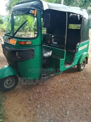 Bajaj RE 4strock 2015