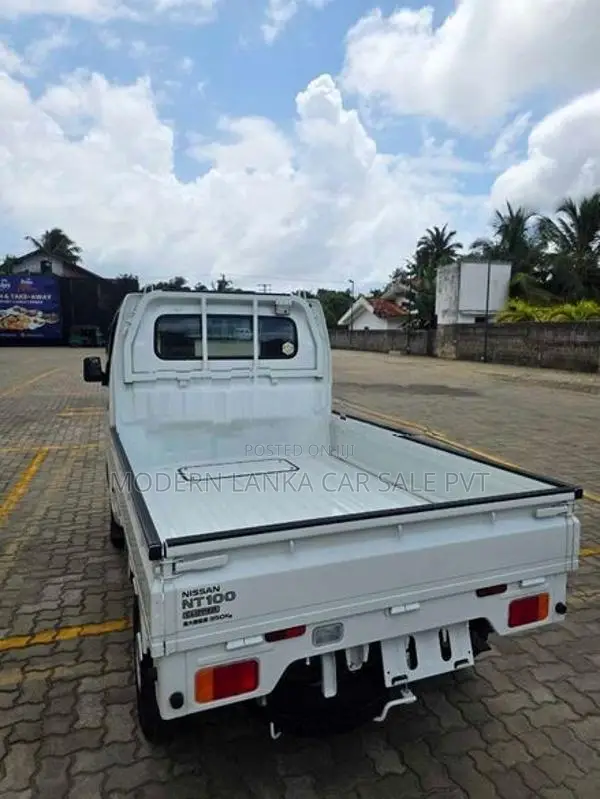 Nissan Clipper Truck 2023