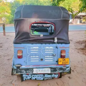 Bajaj 4 Stock 2007
