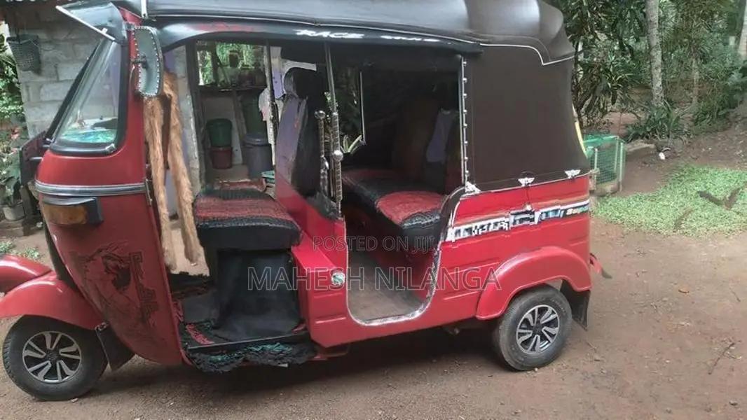 Bajaj RE 2003