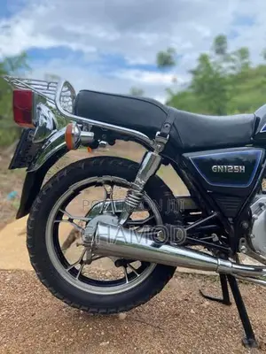 Suzuki GN 125 2016