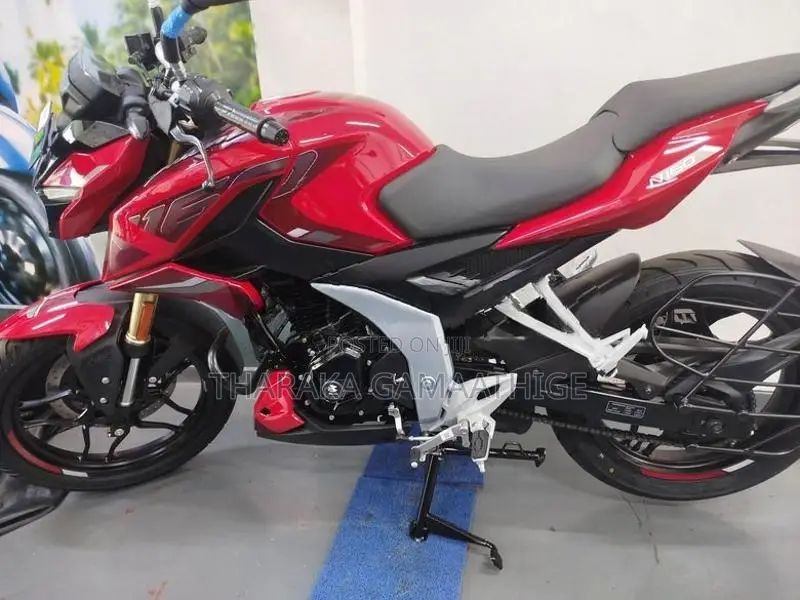 Bajaj Pulsar N160 Premium 2026
