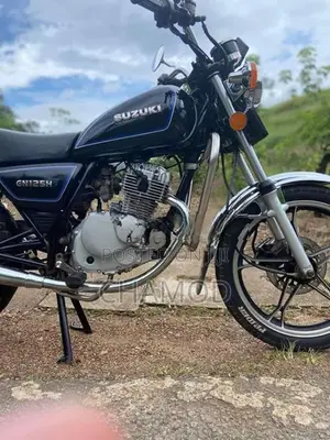 Suzuki GN 125 2016