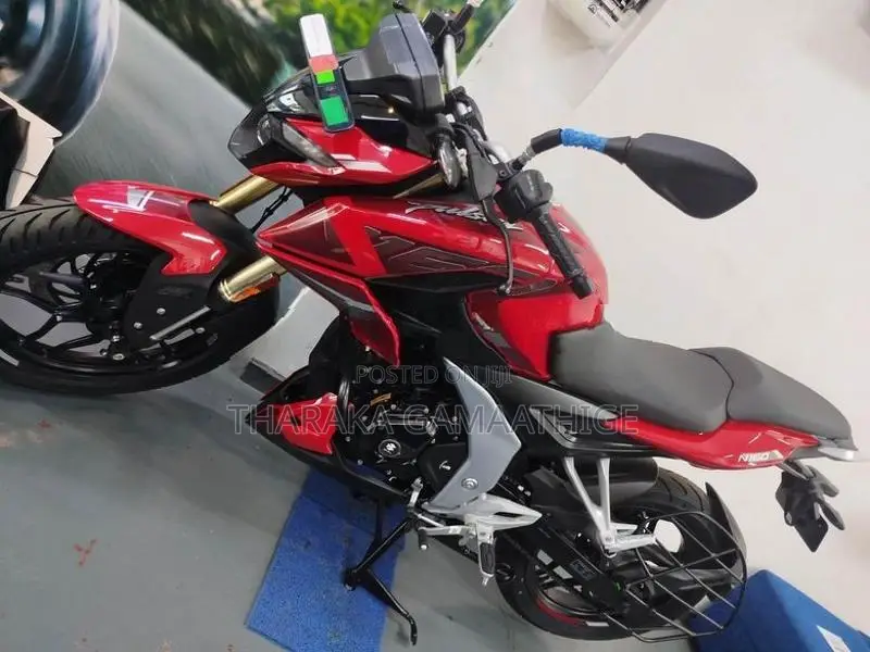 Bajaj Pulsar N160 Premium 2026