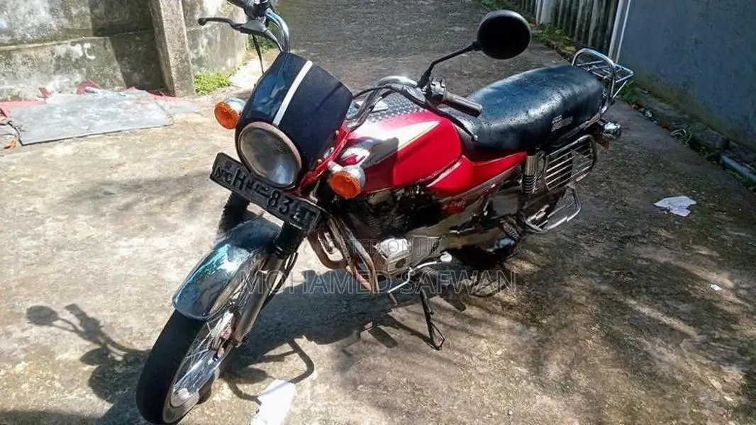 Bajaj Boxer 2004
