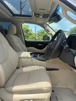 Toyota Land Cruiser Sahara LC300 2026