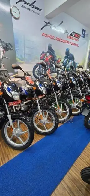 Bajaj CT100 2026