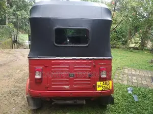 Bajaj RE 2015