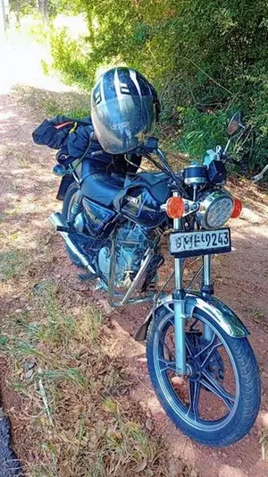 Suzuki GN 125 2011