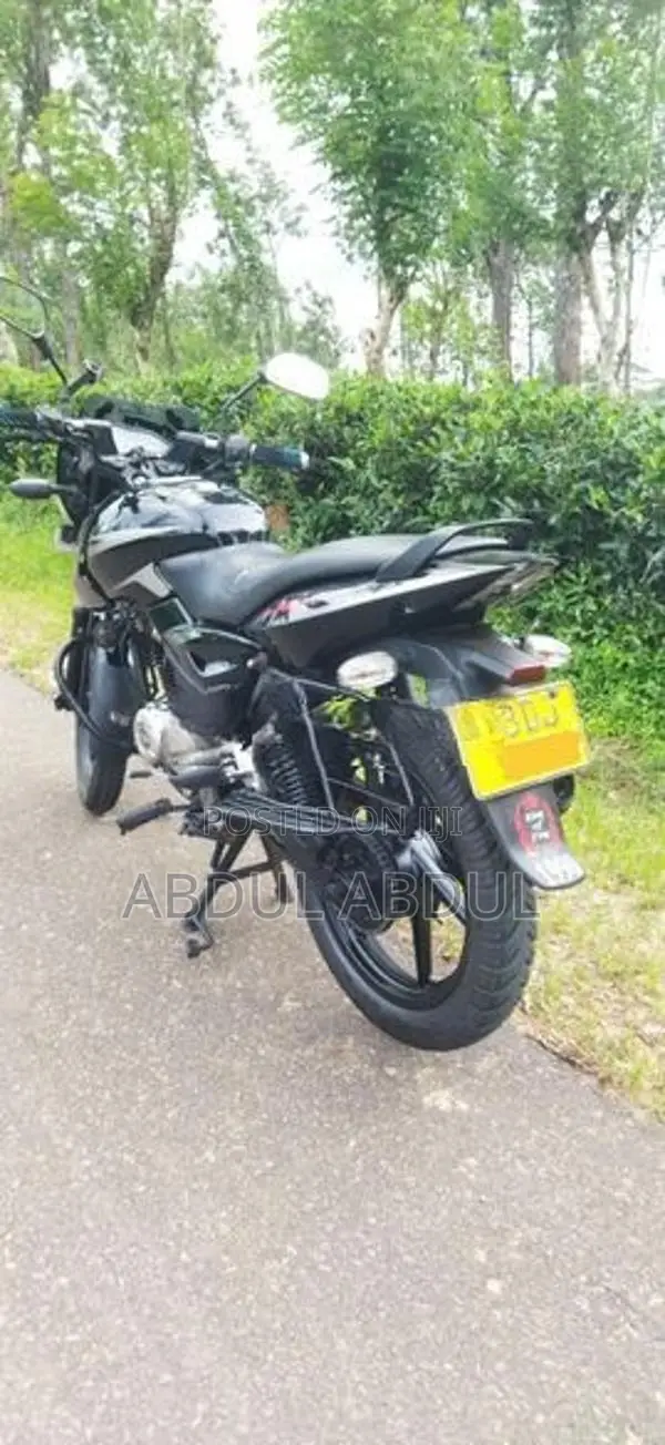 Bajaj Pulsar 150 2016