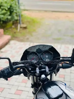 Bajaj CT100 2026