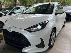 Toyota Yaris X Grade 2025