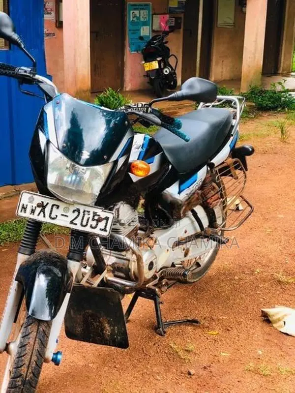 Bajaj CT100 2010
