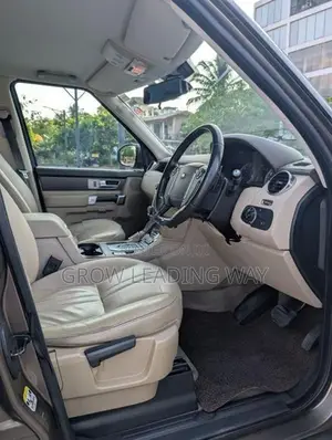 Land Rover Discovery 2014