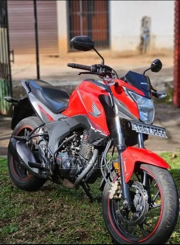 Honda CB Hornet 2018