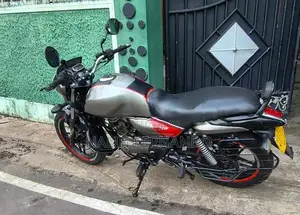 Bajaj V15 2016