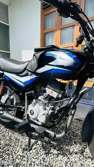 Bajaj CT100 ES 2026