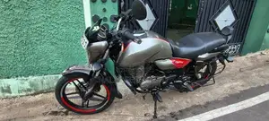 Bajaj V15 2016