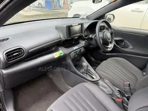Toyota Yaris X Push Start 2024