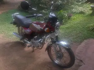 Bajaj Boxer 2004