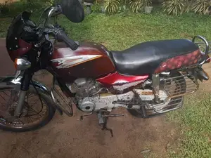 Bajaj Boxer 2004
