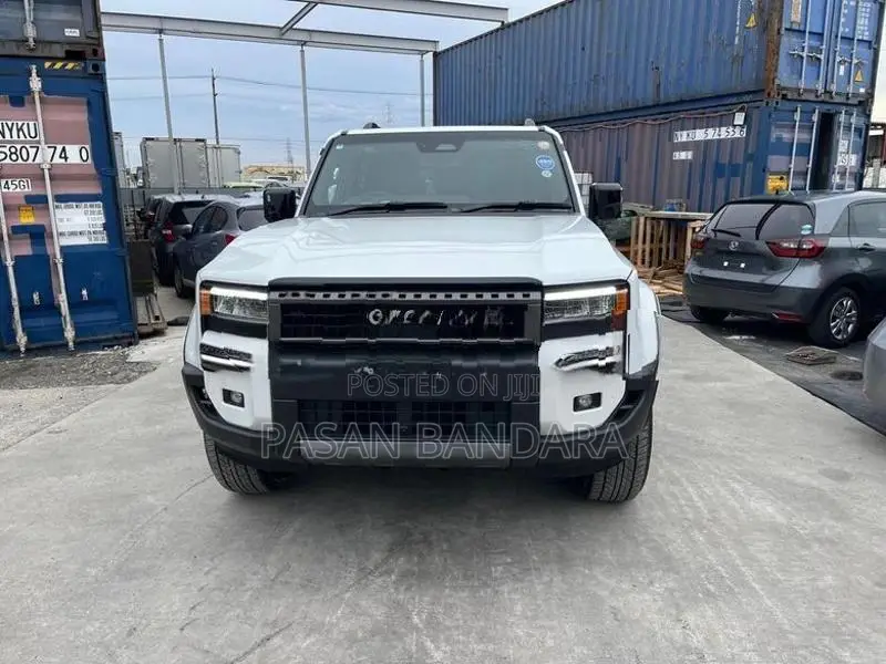 Toyota Land Cruiser Prado 2024