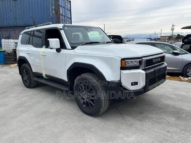 Toyota Land Cruiser Prado 2024