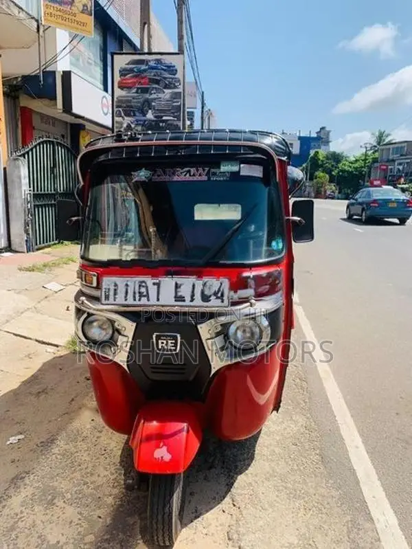 Bajaj RE 2014