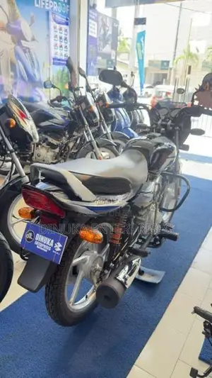 Bajaj CT100 2026
