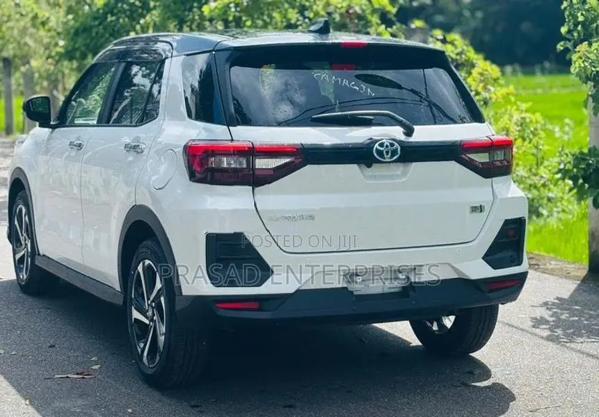 Toyota Raize Two-Tone 2025