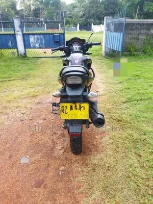 Hero Hunk 150R NA 2015