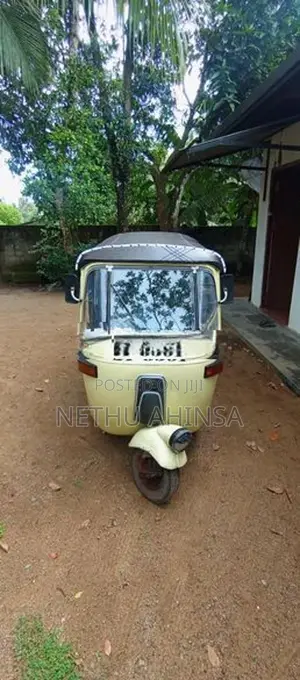 Bajaj RE 1991
