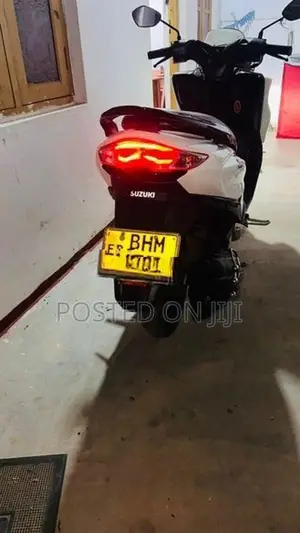 Suzuki Burgman 2019