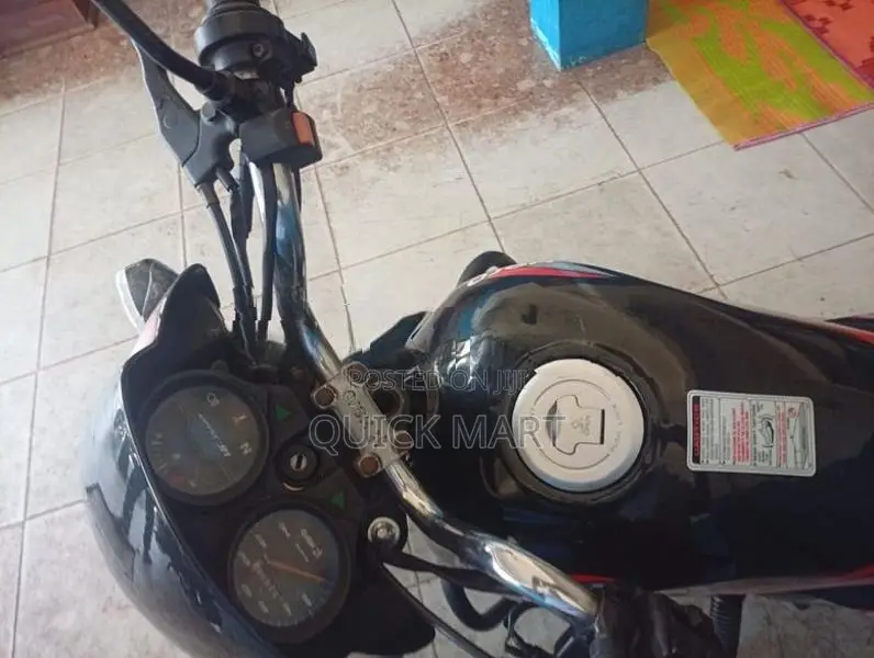 Hero HF Deluxe 2016