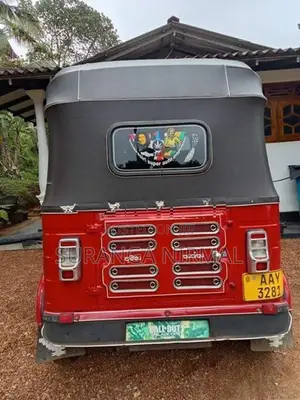 Bajaj RE 2015