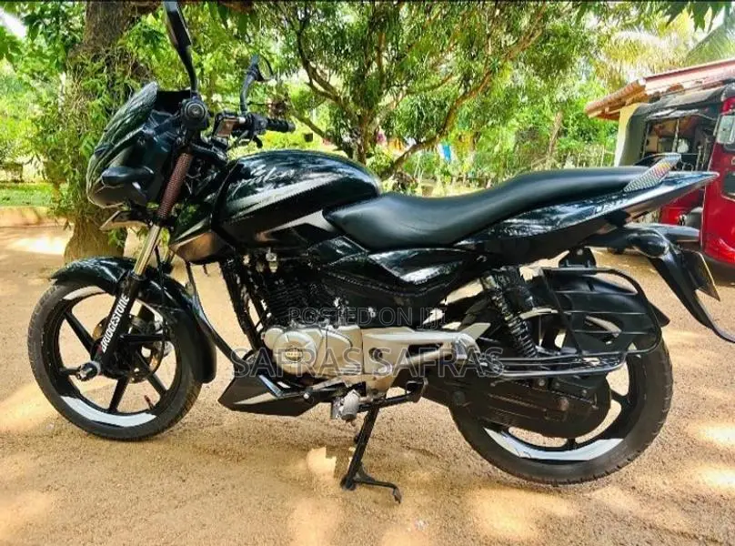 Bajaj Pulsar 150 2015