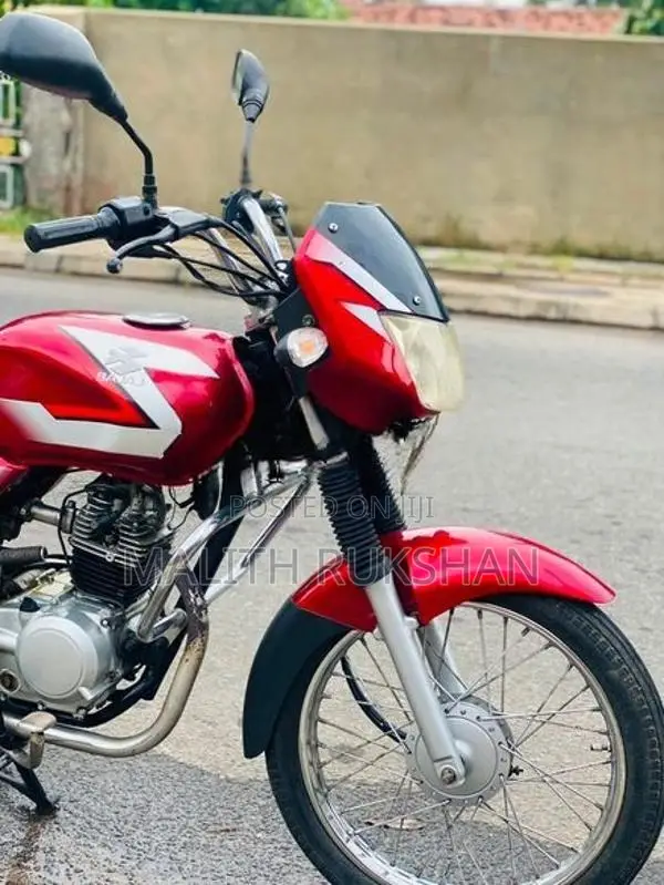 Bajaj CT100 2005
