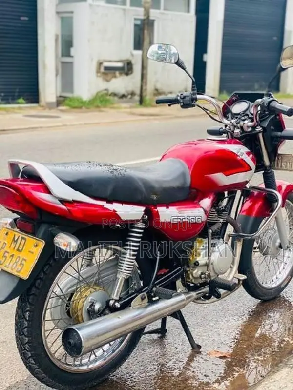 Bajaj CT100 2005